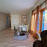 Apartment Midt I Raufoss, Stor Med Hage Raufoss