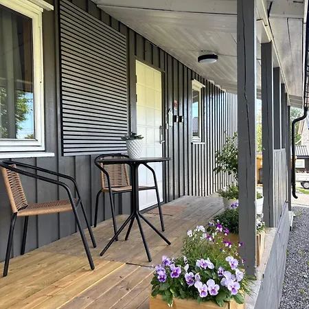 Leilighet Midt I Raufoss, Stor Med Hage