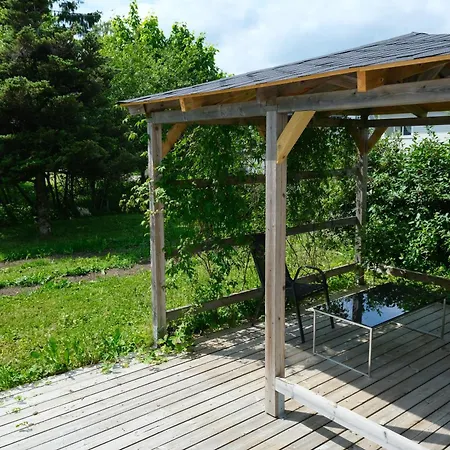 Midt I Raufoss, Stor Med Hage * Raufoss