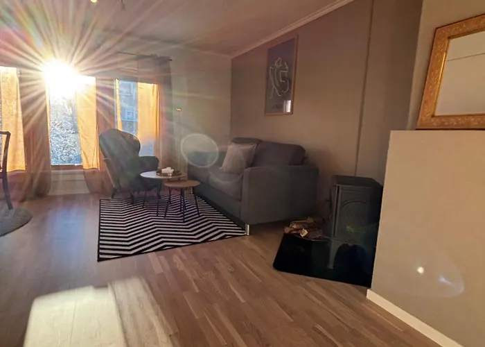 شقة Midt I Raufoss, Stor Med Hage Raufoss