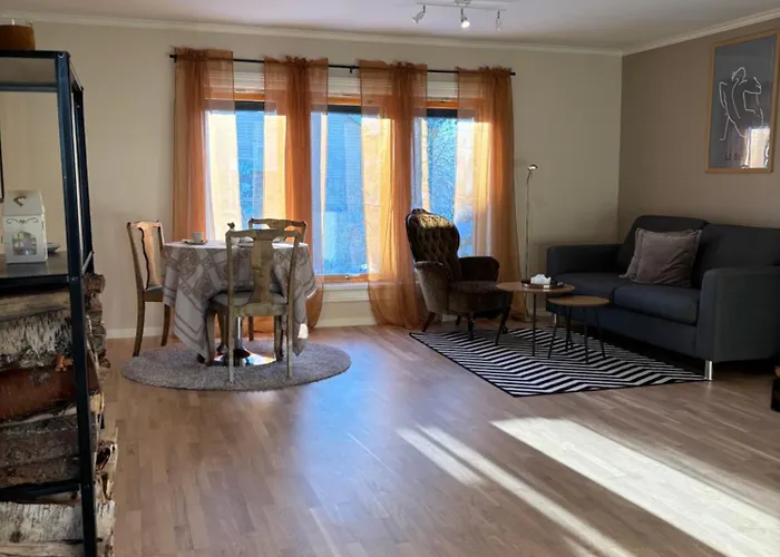 شقة Midt I Raufoss, Stor Med Hage Raufoss
